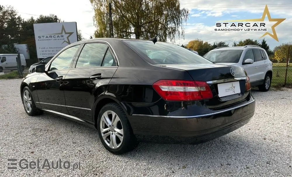 MERCEDES-BENZ Klasa E 200 BlueTEC 7G-TRONIC Elegance
