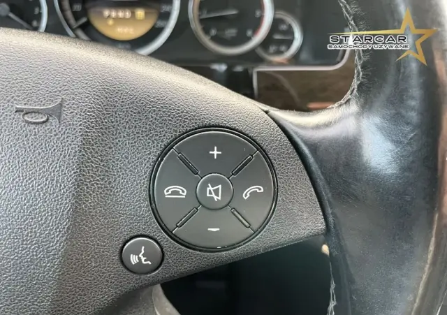 MERCEDES-BENZ Klasa E 200 BlueTEC 7G-TRONIC Elegance