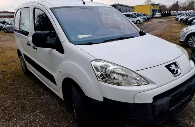 PEUGEOT Partner 