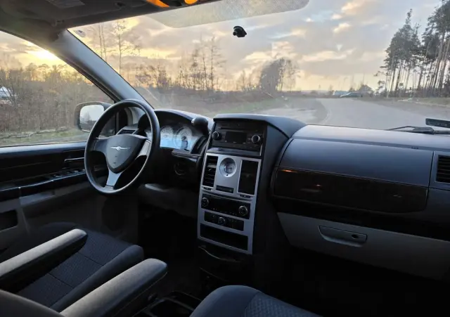 CHRYSLER Grand Voyager 2.8 CRD Automatik LX