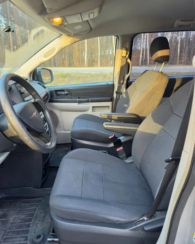 CHRYSLER Grand Voyager 2.8 CRD Automatik LX