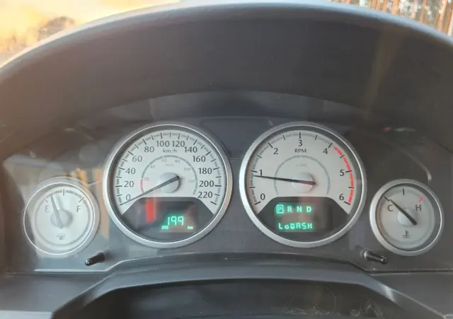 CHRYSLER Grand Voyager 2.8 CRD Automatik LX