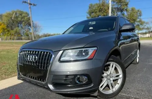 AUDI Q5 