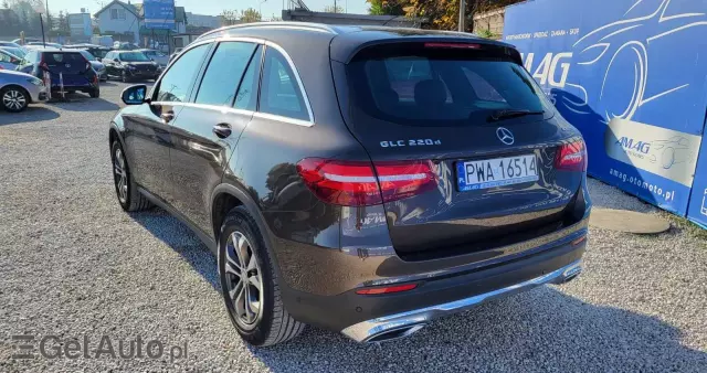 MERCEDES-BENZ GLC 220 d 4-Matic