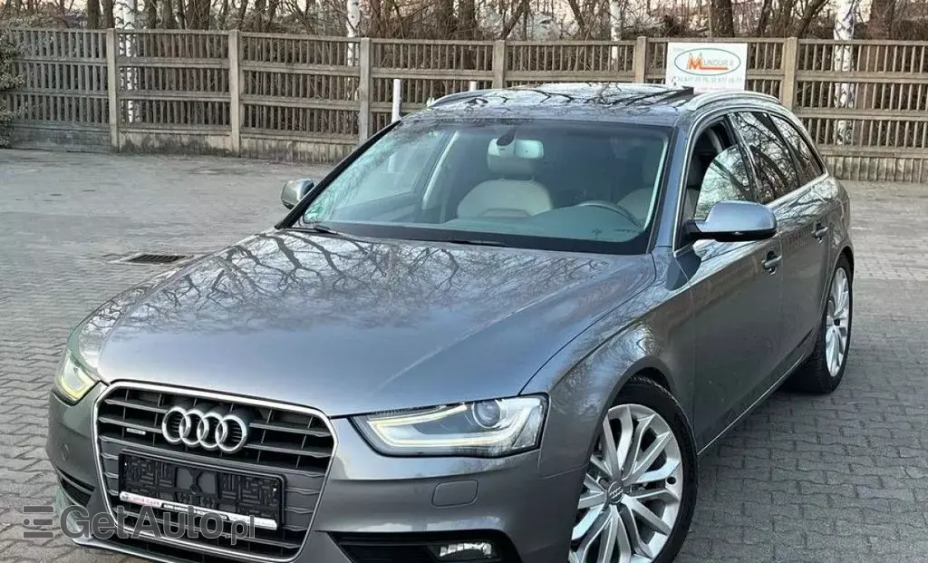 AUDI A4 