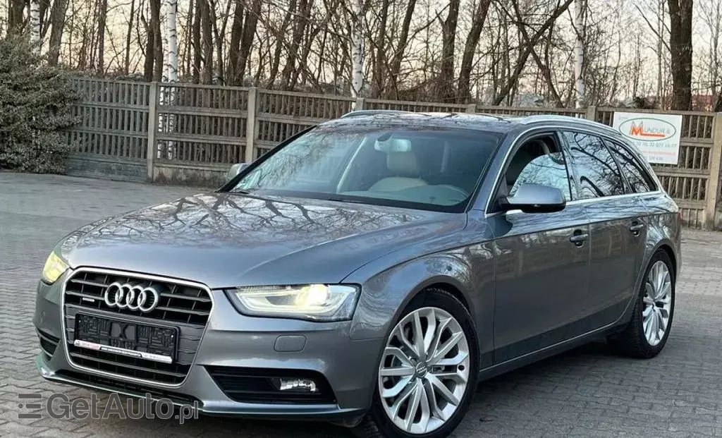AUDI A4 