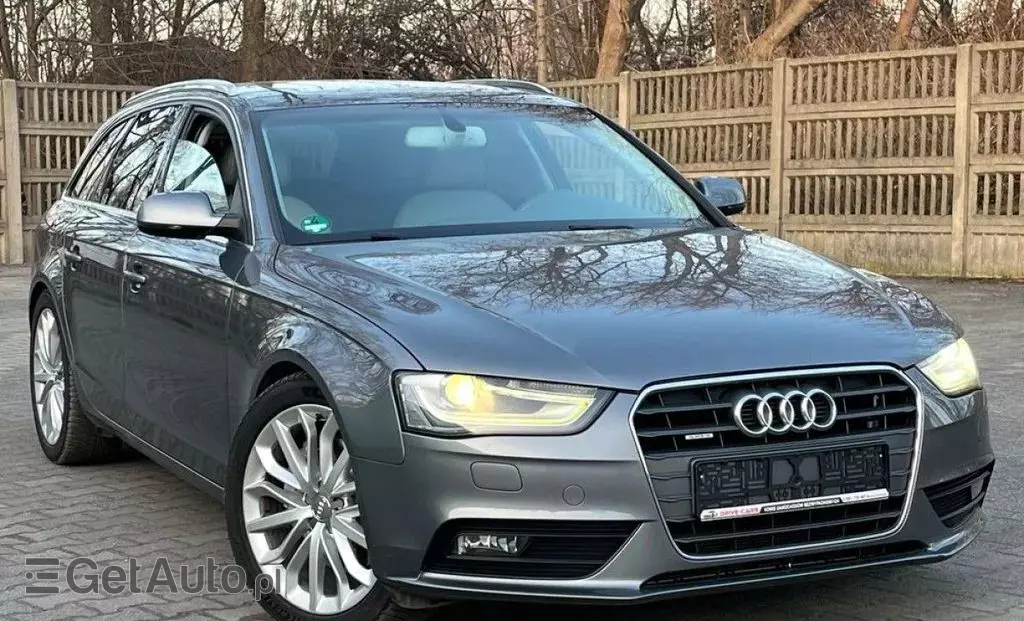 AUDI A4 