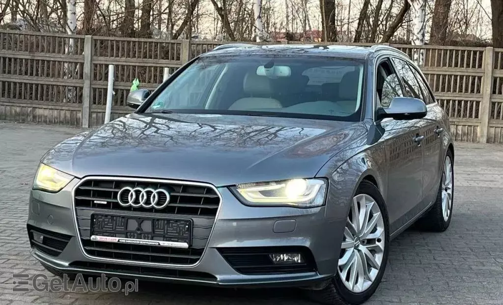 AUDI A4 