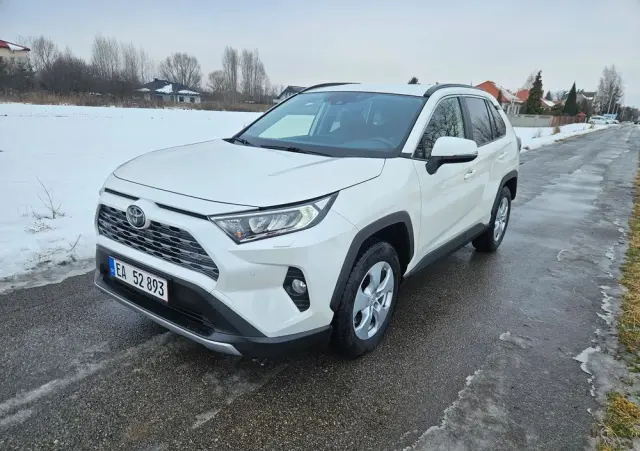 TOYOTA RAV4 
