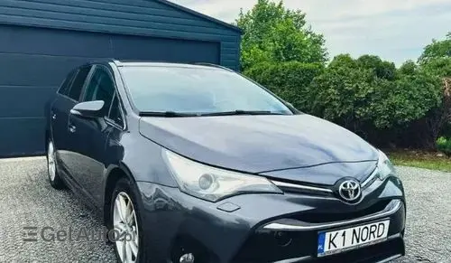 TOYOTA Avensis 
