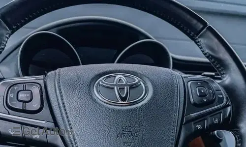 TOYOTA Avensis 