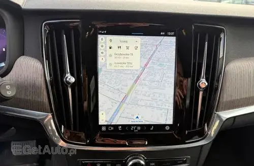 VOLVO V90 Cross Country 