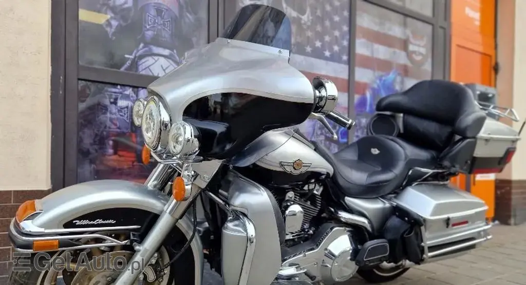 HARLEY-DAVIDSON Touring 