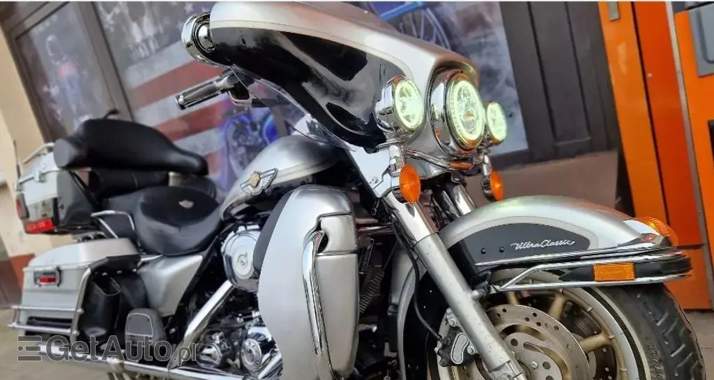 HARLEY-DAVIDSON Touring 