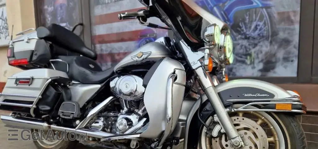 HARLEY-DAVIDSON Touring 