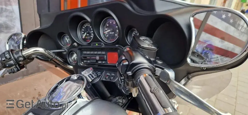 HARLEY-DAVIDSON Touring 