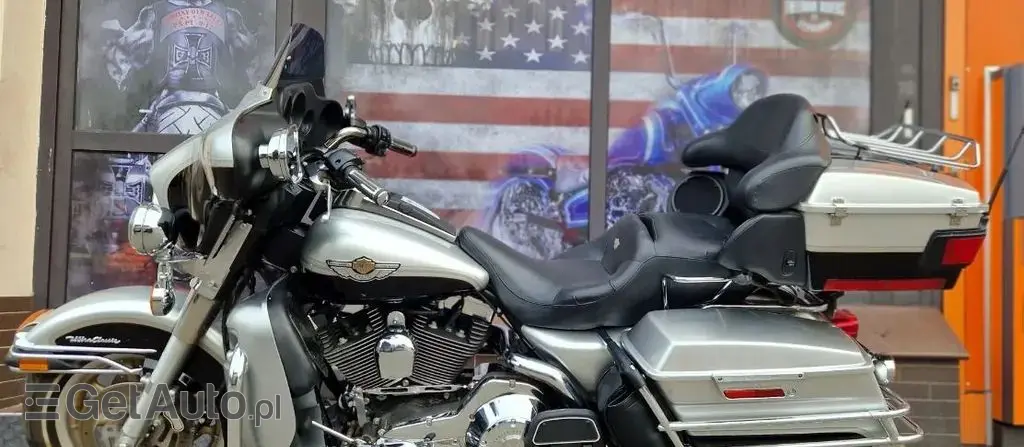 HARLEY-DAVIDSON Touring 