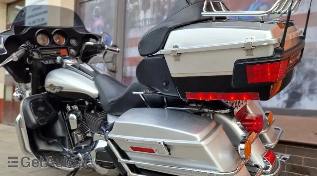 HARLEY-DAVIDSON Touring 