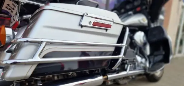 HARLEY-DAVIDSON Touring 