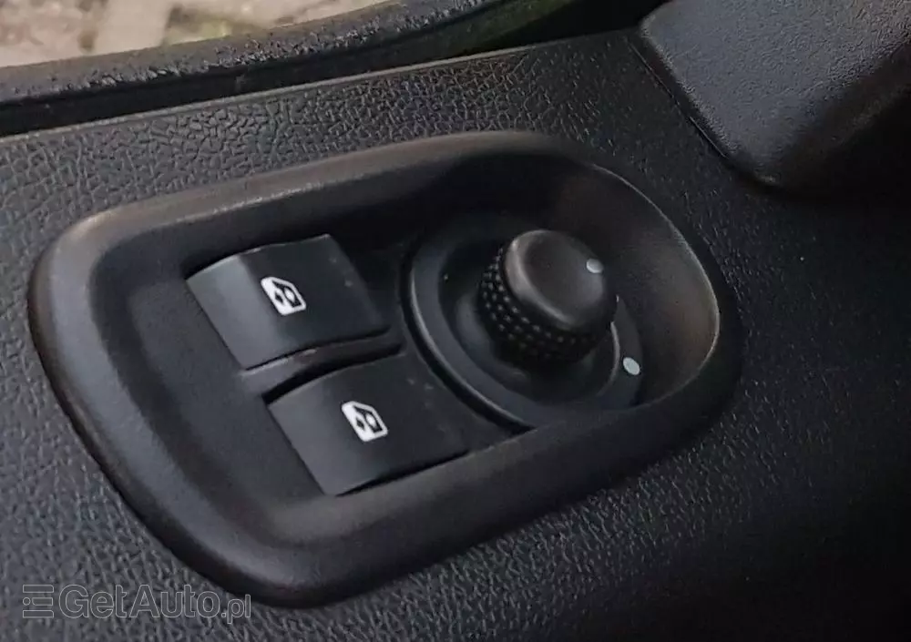 RENAULT MASTER KONTENER 8EP 4,21x2,23x2,22 KLIMA MANUAL KRAJOWY 6-BIEGÓW 