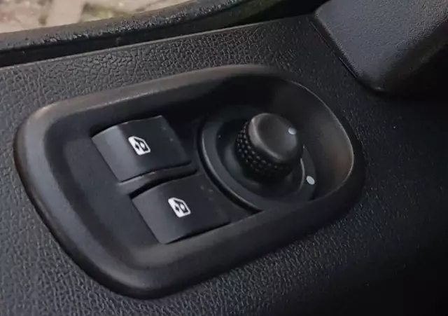 RENAULT MASTER KONTENER 8EP 4,21x2,23x2,22 KLIMA MANUAL KRAJOWY 6-BIEGÓW 