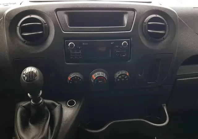 RENAULT MASTER KONTENER 8EP 4,21x2,23x2,22 KLIMA MANUAL KRAJOWY 6-BIEGÓW 