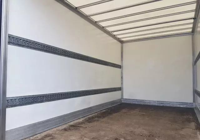 RENAULT MASTER KONTENER 8EP 4,21x2,23x2,22 KLIMA MANUAL KRAJOWY 6-BIEGÓW 