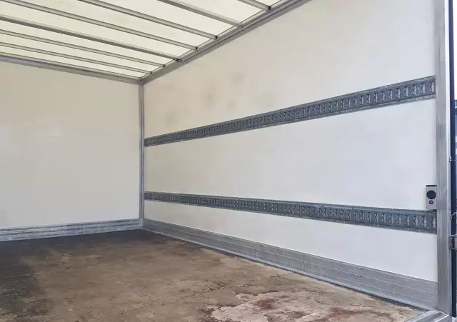 RENAULT MASTER KONTENER 8EP 4,21x2,23x2,22 KLIMA MANUAL KRAJOWY 6-BIEGÓW 