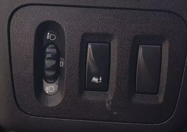 RENAULT MASTER KONTENER 8EP 4,21x2,23x2,22 KLIMA MANUAL KRAJOWY 6-BIEGÓW 