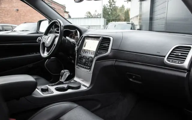 JEEP Grand Cherokee 3.0 CRD Summit