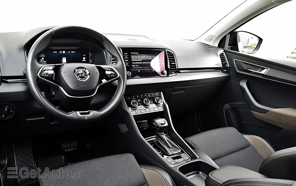 SKODA Karoq 1.5 TSI ACT Selection DSG