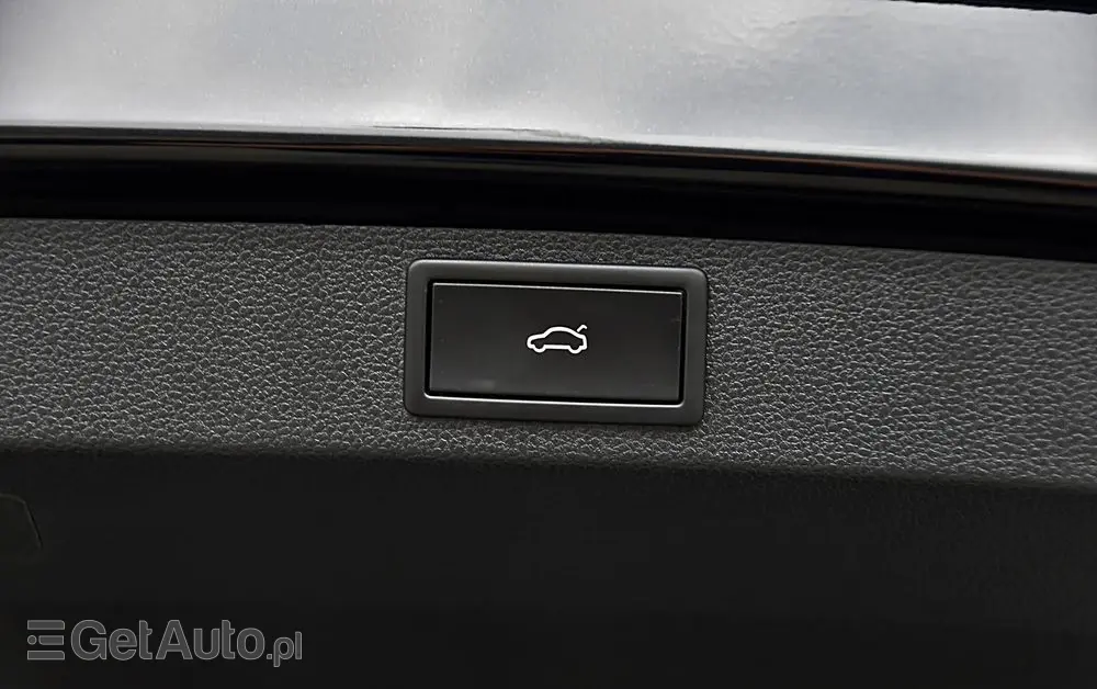 SKODA Karoq 1.5 TSI ACT Selection DSG