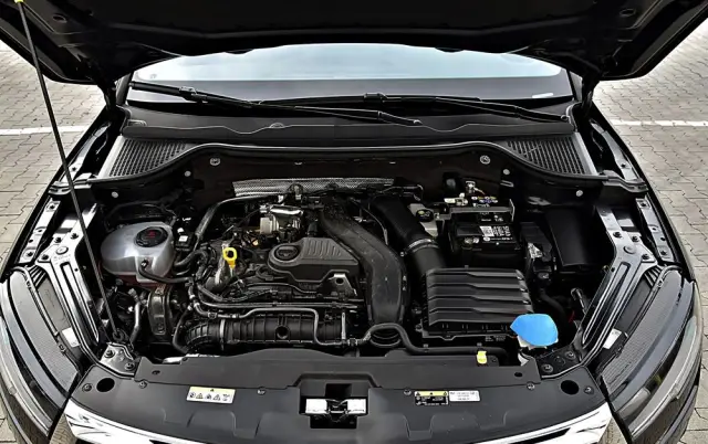 SKODA Karoq 1.5 TSI ACT Selection DSG