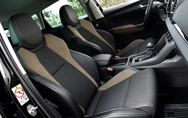 SKODA Karoq 1.5 TSI ACT Selection DSG