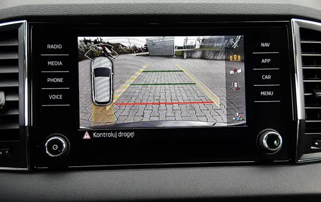 SKODA Karoq 1.5 TSI ACT Selection DSG