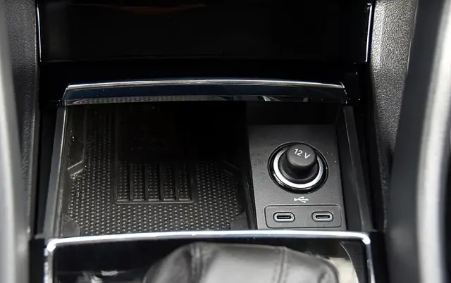 SKODA Karoq 1.5 TSI ACT Selection DSG