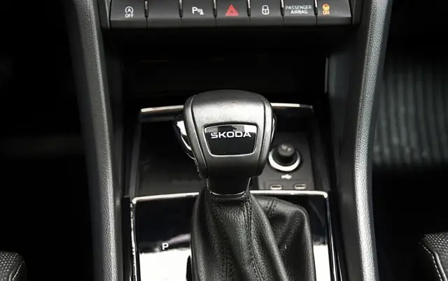 SKODA Karoq 1.5 TSI ACT Selection DSG