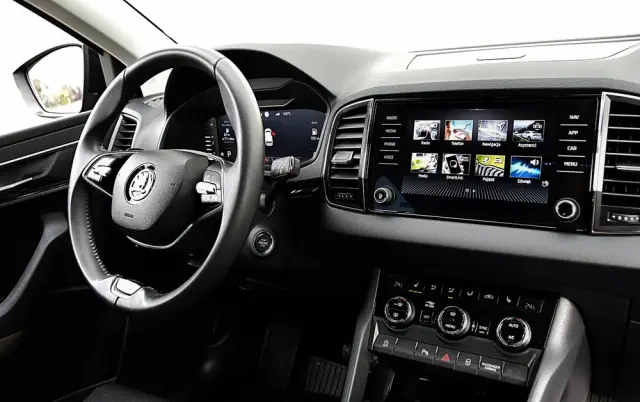 SKODA Karoq 1.5 TSI ACT Selection DSG