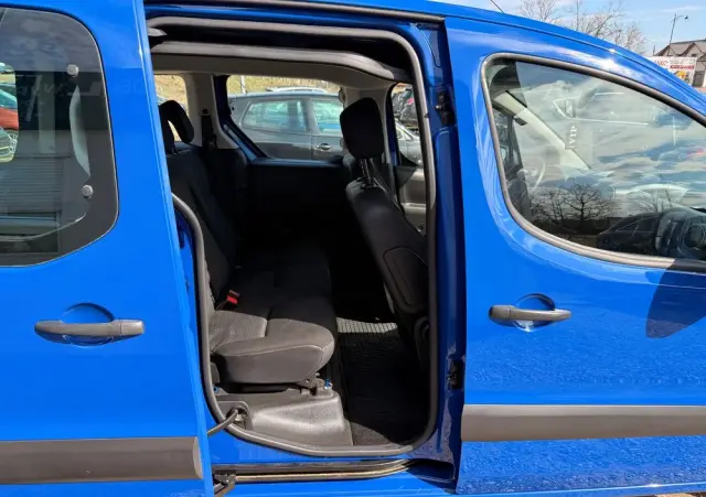 PEUGEOT Partner 1.6 HDi Active