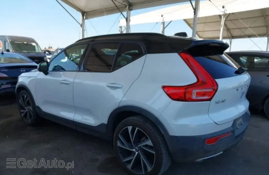 VOLVO Xc 40 