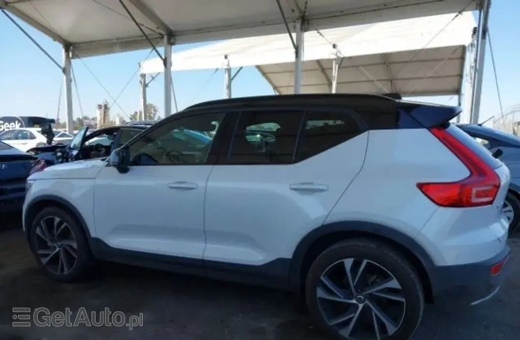 VOLVO Xc 40 