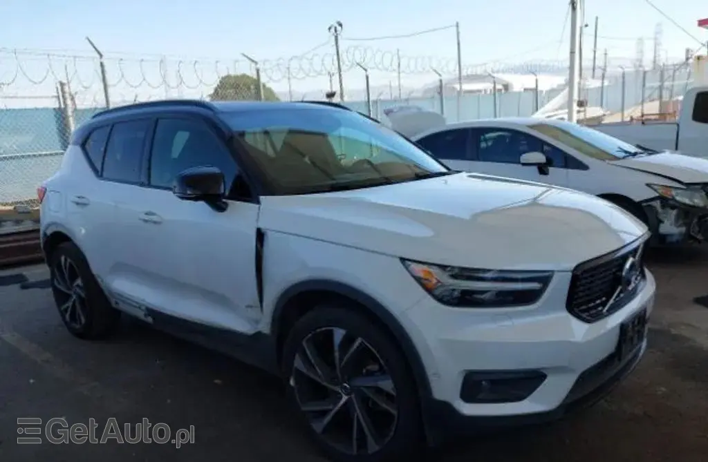 VOLVO Xc 40 