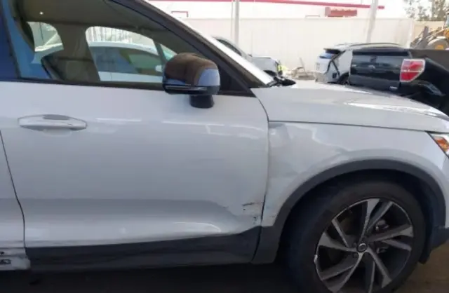 VOLVO Xc 40 