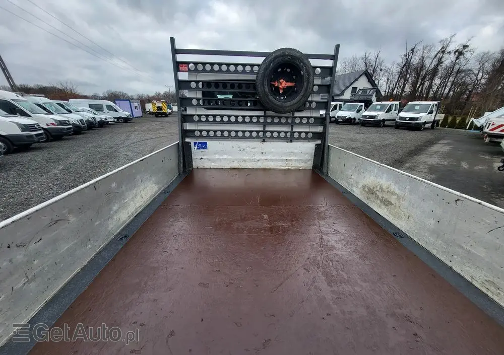 VOLKSWAGEN Crafter doka klima super stan skrzynia 