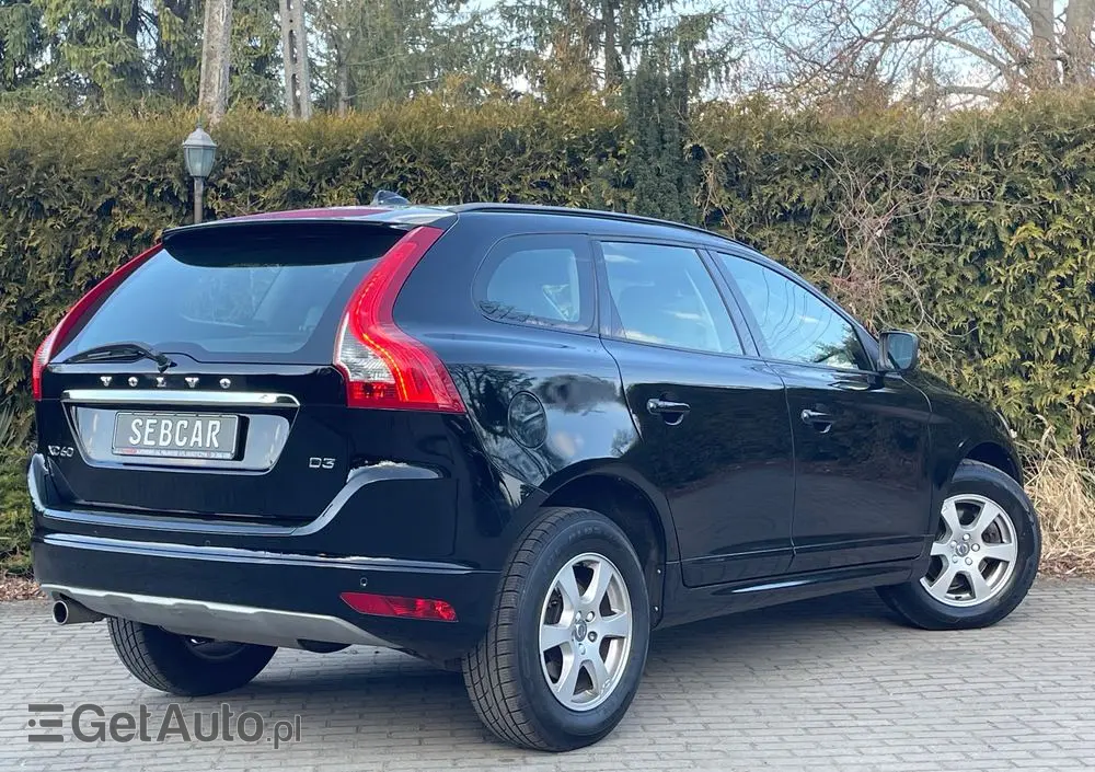 VOLVO XC 60 D3 Momentum