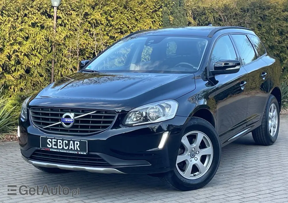 VOLVO XC 60 D3 Momentum