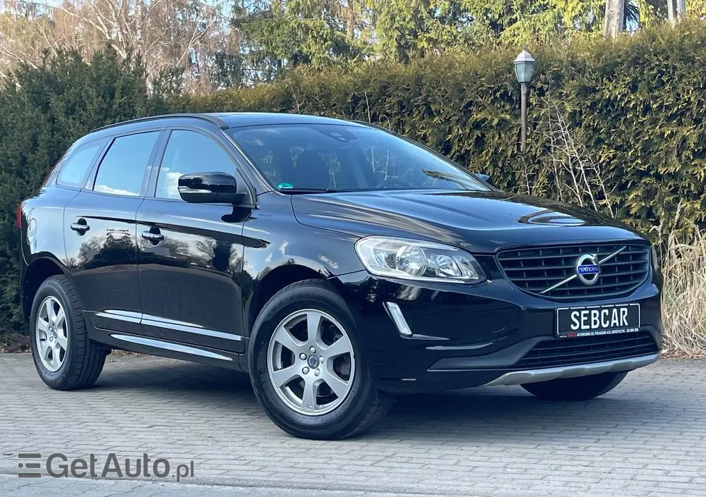 VOLVO XC 60 D3 Momentum