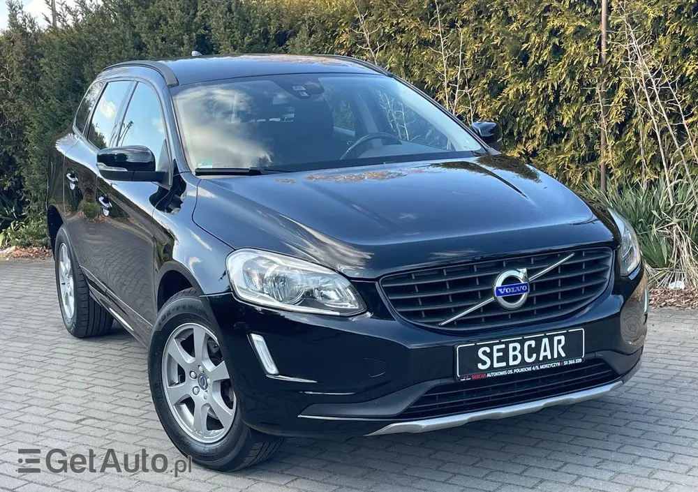 VOLVO XC 60 D3 Momentum