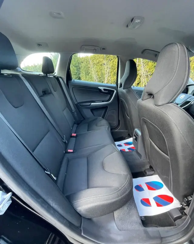 VOLVO XC 60 D3 Momentum