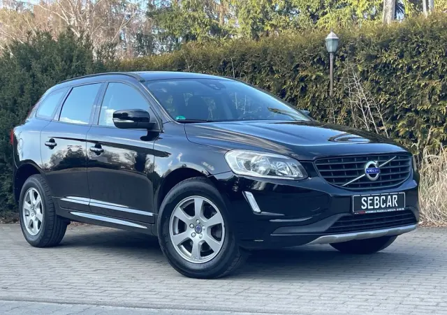 VOLVO XC 60 D3 Momentum